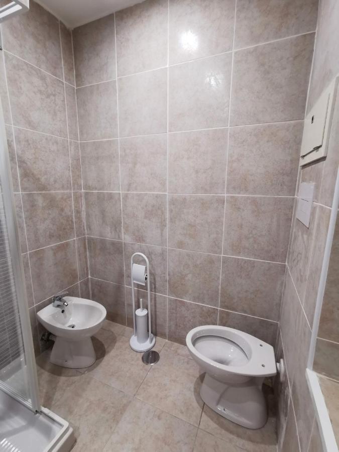 Bed And Breakfast Picentia 19 Pontecagnano Bagian luar foto