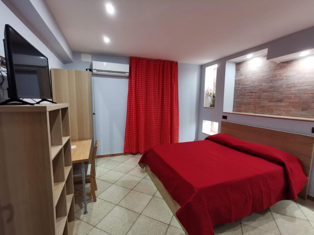 Bed And Breakfast Picentia 19 Pontecagnano Bagian luar foto