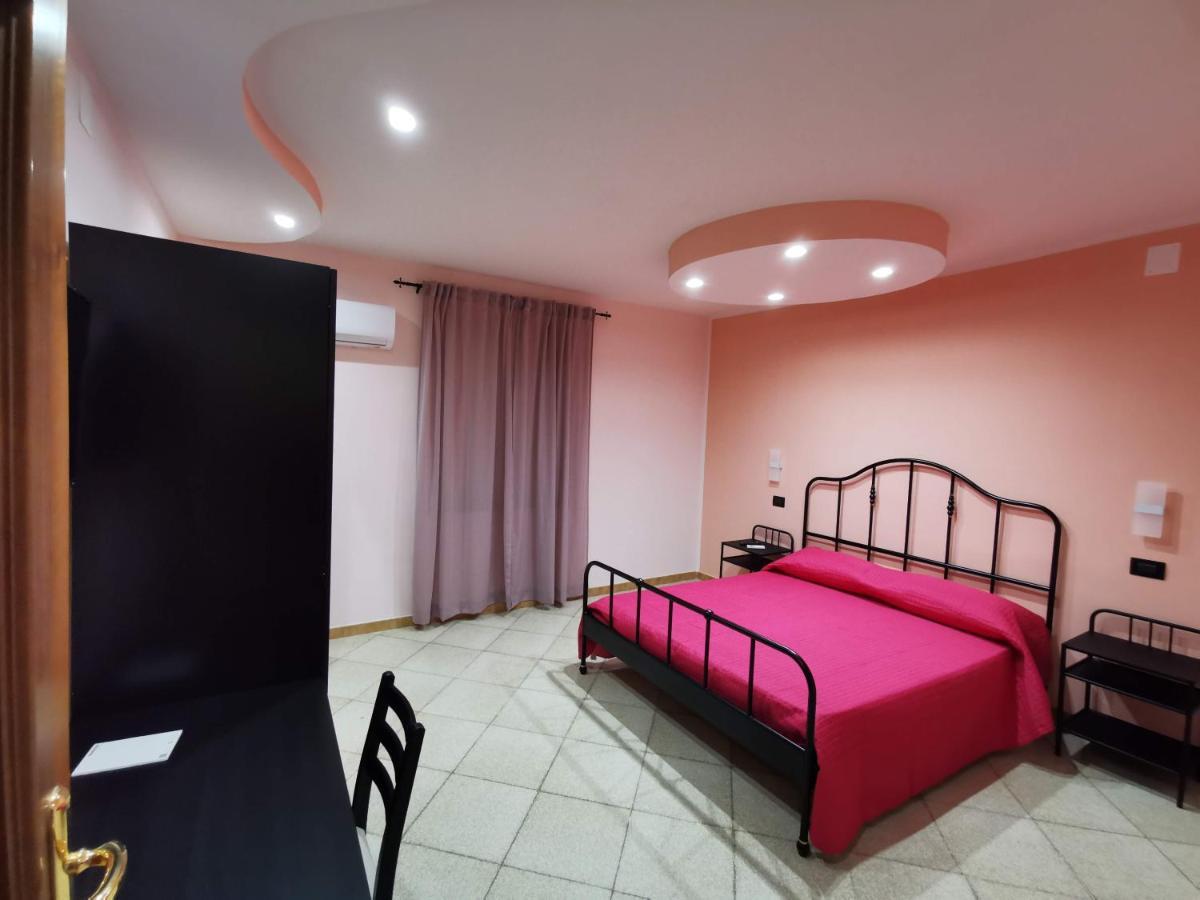 Bed And Breakfast Picentia 19 Pontecagnano Bagian luar foto